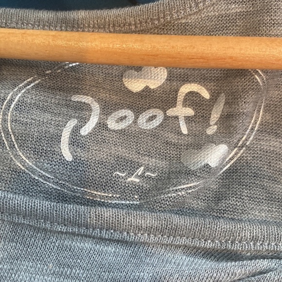 Poof size L Cold shoulder short sleeve heather gray top NWOT - Picture 3 of 4